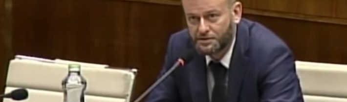 Eduard Kočiš (REPUBLIKA): Pre hlupáka, každý hlupák!