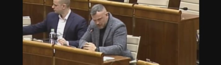 Miroslav Suja (REPUBLIKA): KRVILAČNÍ Saskári predvádzajú nechutné divadlo!